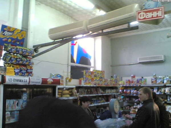 att672983_28240.jpg